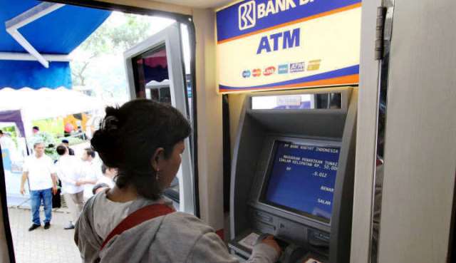 Cara Mengambil Uang di ATM BRI 